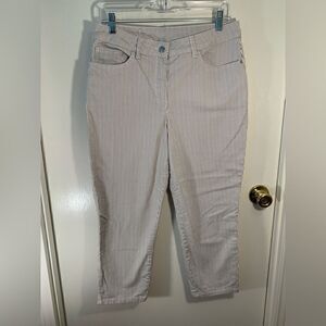 Madeline EUC beige/white striped cropped jeans Size 10